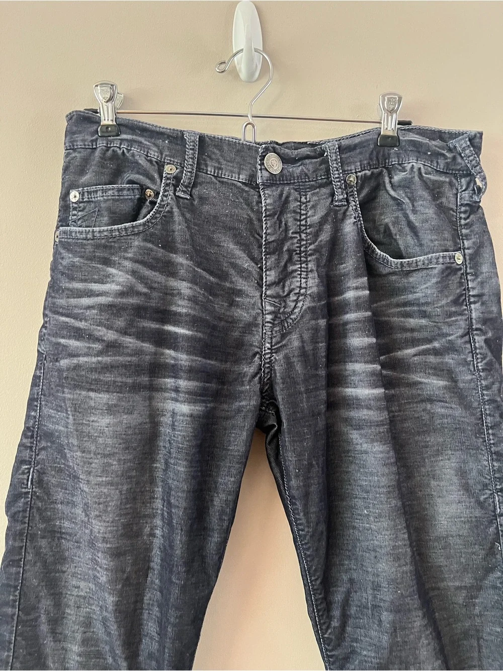 True Religion Men's gray corduroy Pants size 32 W 29 inseam